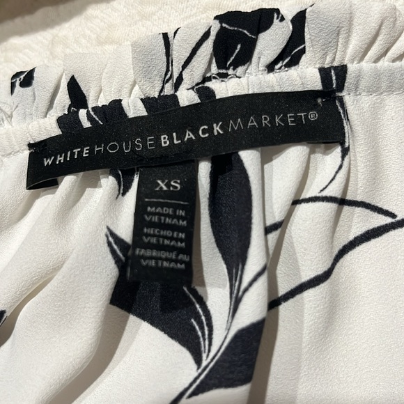 White House Black Market blouse, size XS‎ - Picture 13 of 15